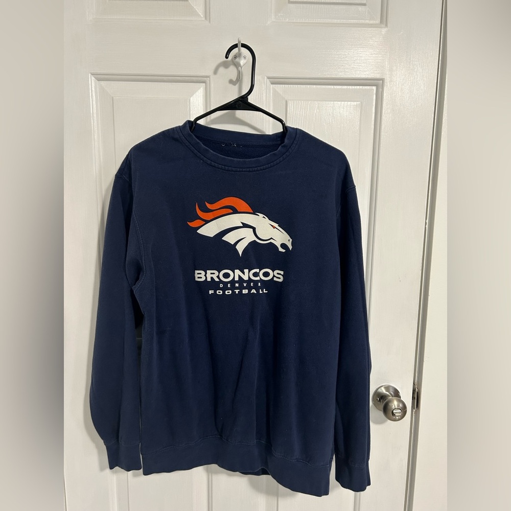 Broncos pullover